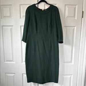 Elegant Green Dress with Navy accents